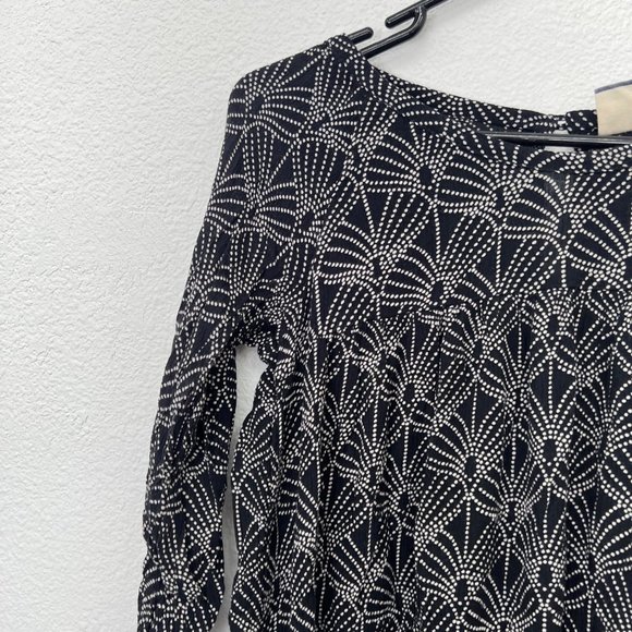 Roxy black cream patterened boho tunic 3/4 sleeve tiered blouse Size: S - Picture 8 of 9